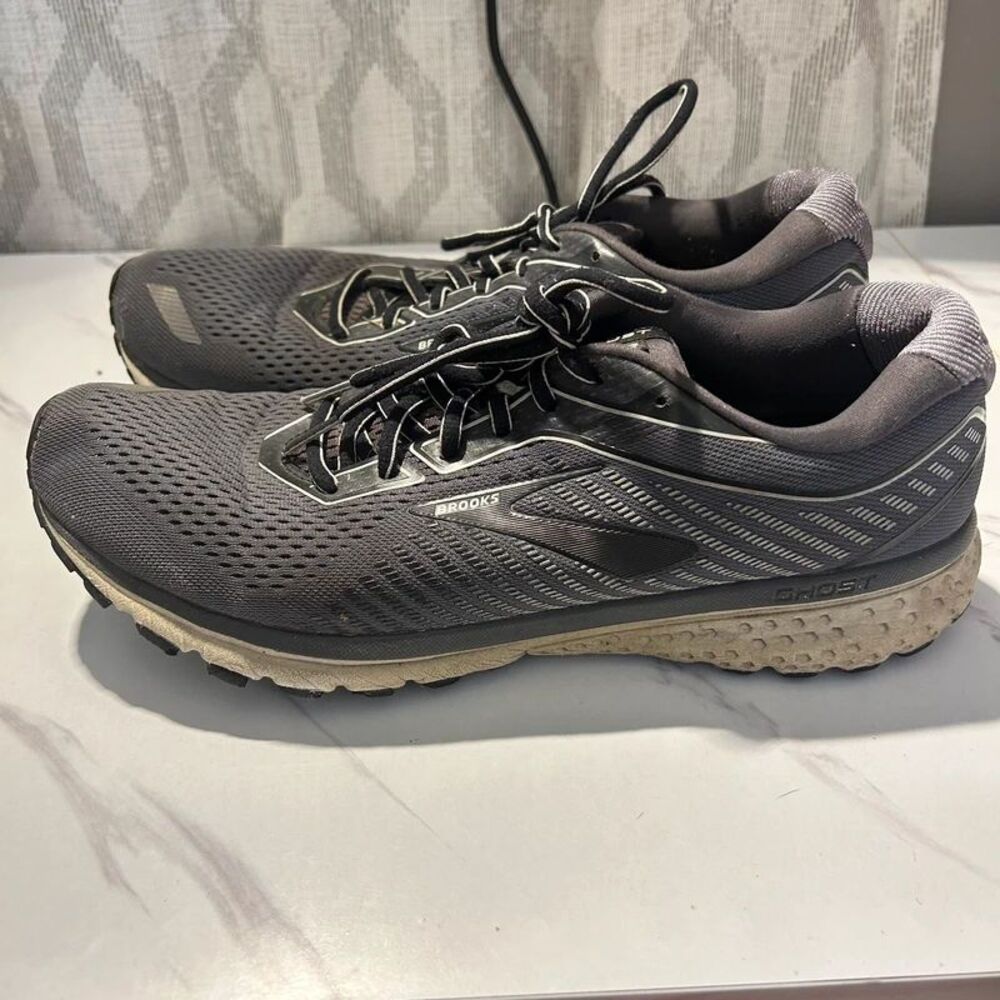 Men’s brooks